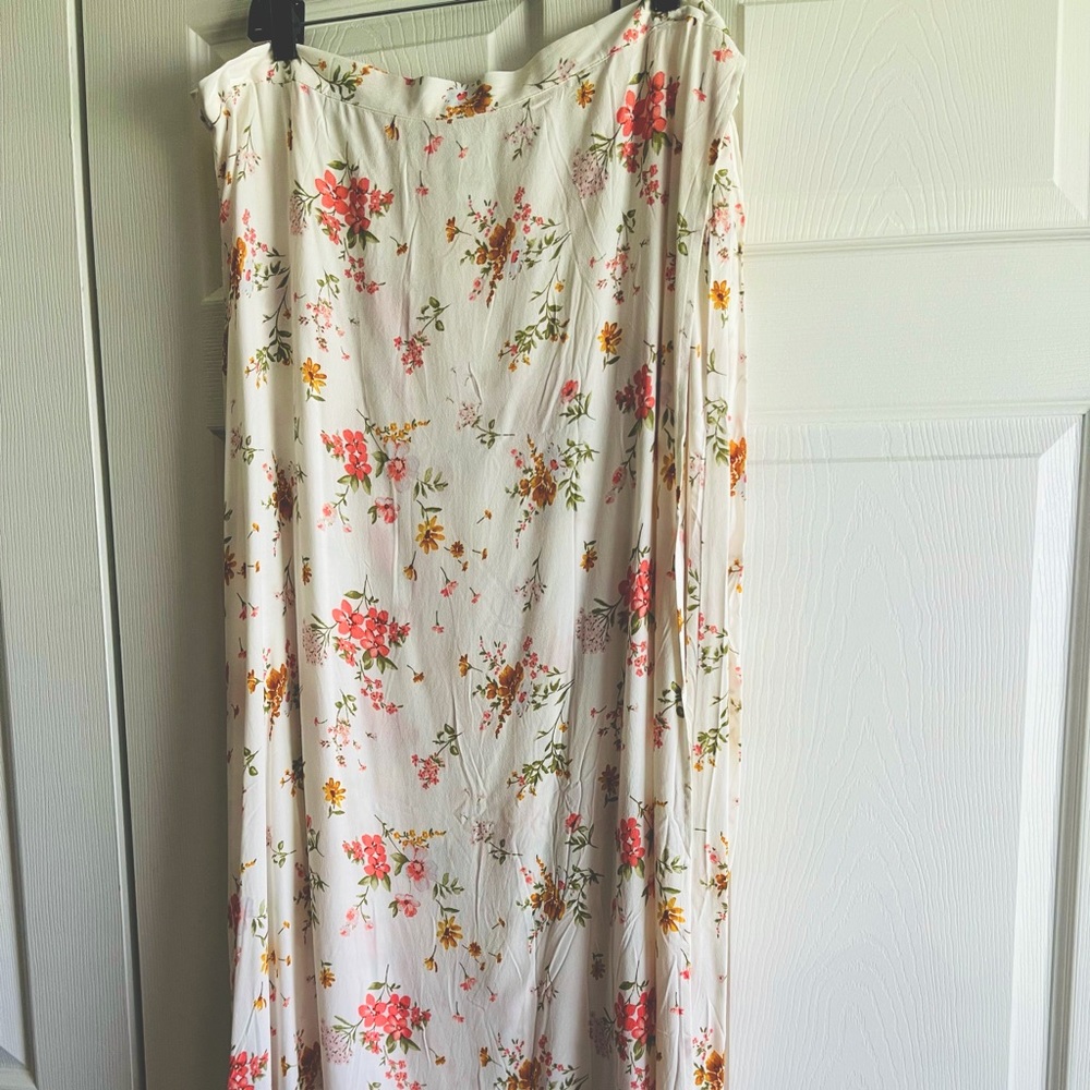 Forever 21 floral wrap skirt